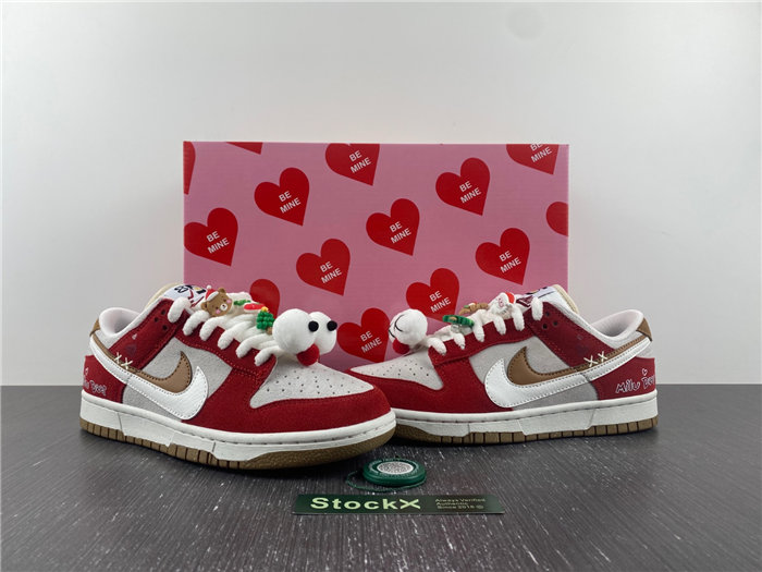 Nike Dunk Low se 85  YOU DESERVE THE BEST OF THE  WORLD DO9457-112