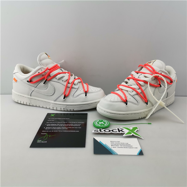 Off-White x Nike Dunk Low  CT0856- 900